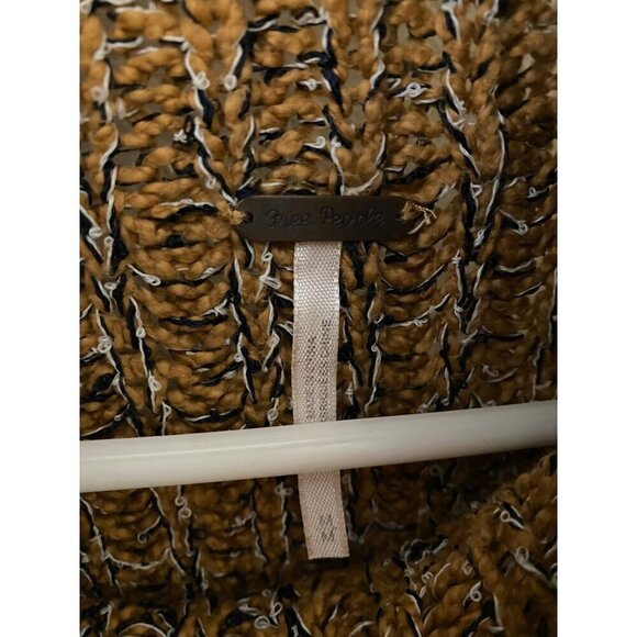 Free People Women's Valentina Turtle Neck Sleeveless Knit Sweater - Medium - Picture 3 of 13